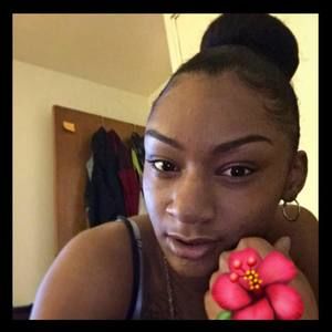 Meet your Posher, Lyda